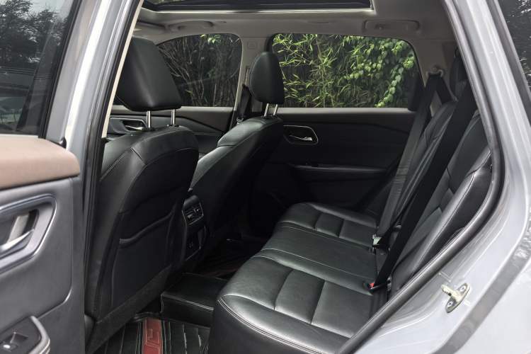 Used Nissan X-Trail 2021 VC-Turbo 300 CVT 2WD Luxury Edition Interior 3