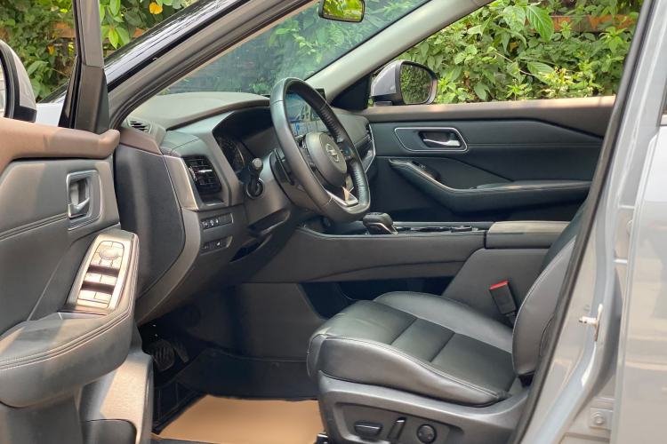 Used Nissan X-Trail 2021 VC-Turbo 300 CVT 4WD Luxury Edition Interior 3