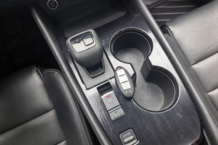 Used Nissan X-Trail 2021 VC-Turbo 300 CVT 2WD Luxury Edition Interior 6
