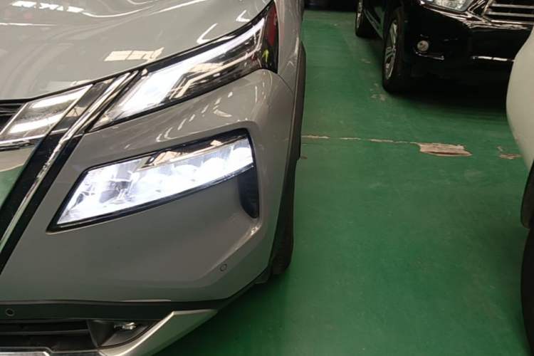 Used Nissan X-Trail 2021 VC-Turbo 300 CVT 4WD Luxury Edition Left Front Headlight