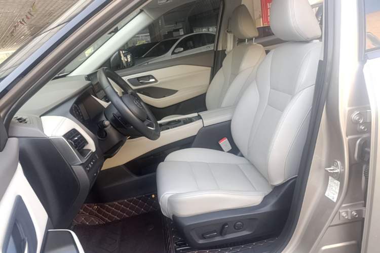 Used Nissan X-Trail 2021 VC-Turbo 300 CVT 4WD Ultimate Edition Left Front Seat