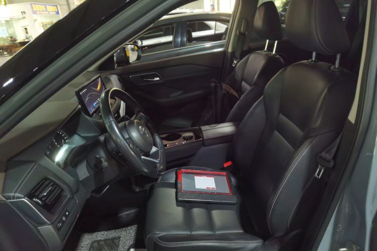 Used Nissan X-Trail 2021 VC-Turbo 300 CVT 2WD Luxury Edition Left Front Seat