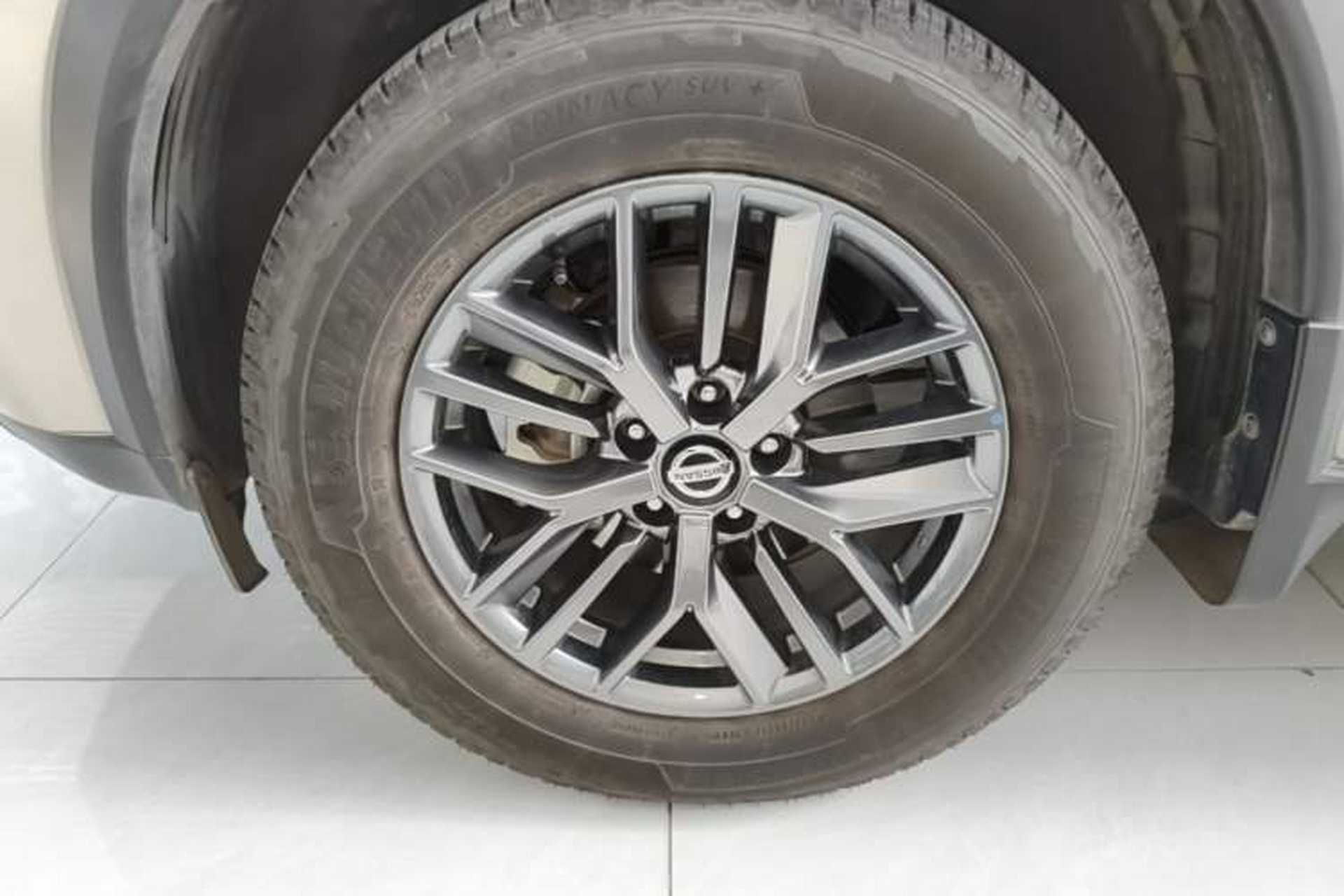 Used Nissan X-Trail 2021 VC-Turbo 300 CVT 2WD Luxury Edition Left Front Wheel Hub