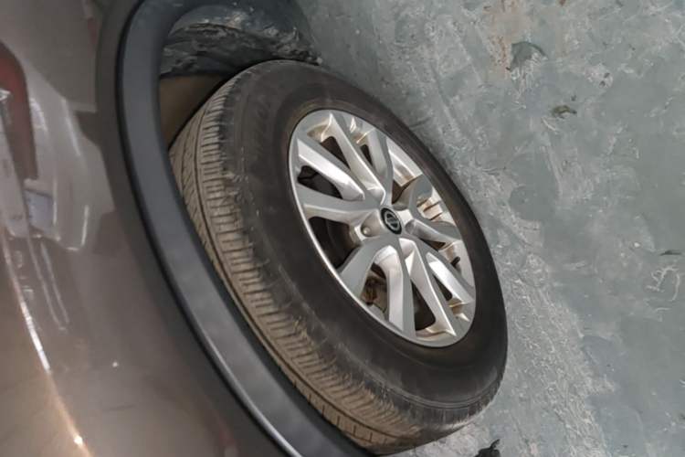 Used Nissan X-Trail 2021 2.0L CVT 2WD XL ITS Comfort Commemorative Edition Left Front Wheel Hub