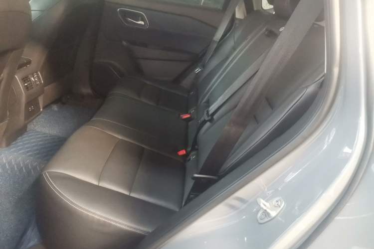 Used Nissan X-Trail 2021 VC-Turbo 300 CVT 4WD Luxury Edition Left Rear Seat