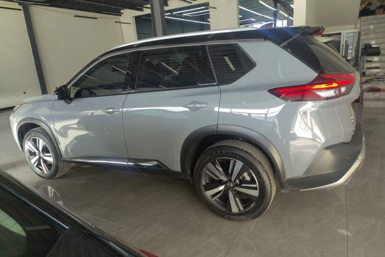 Used Nissan X-Trail 2021 VC-Turbo 300 CVT 4WD Ultimate Edition Left Side