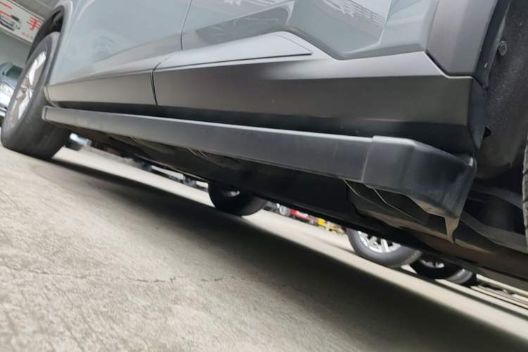 Used Nissan X-Trail 2021 VC-Turbo 300 CVT 2WD Luxury Edition Left Side Sill