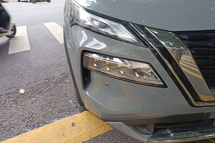 Used Nissan X-Trail 2021 VC-Turbo 300 CVT 2WD Comfort Edition Right Front Headlight
