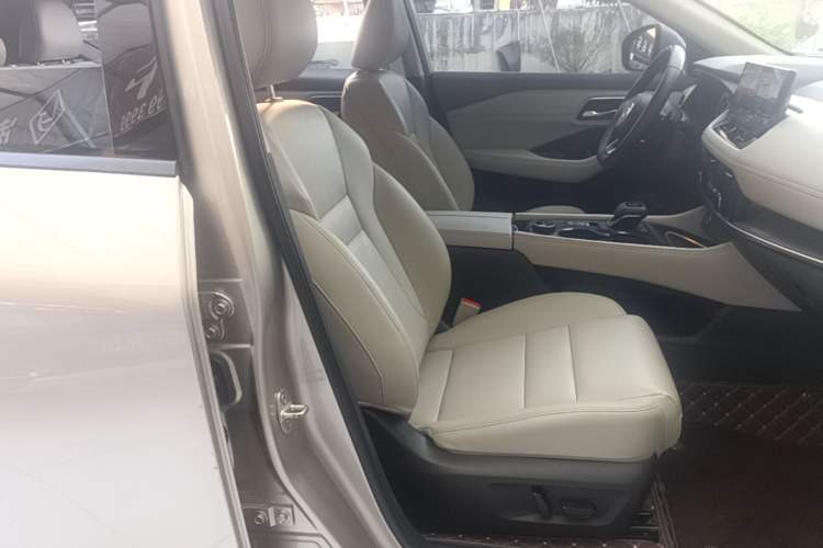 Used Nissan X-Trail 2021 VC-Turbo 300 CVT 4WD Ultimate Edition Right Front Seat