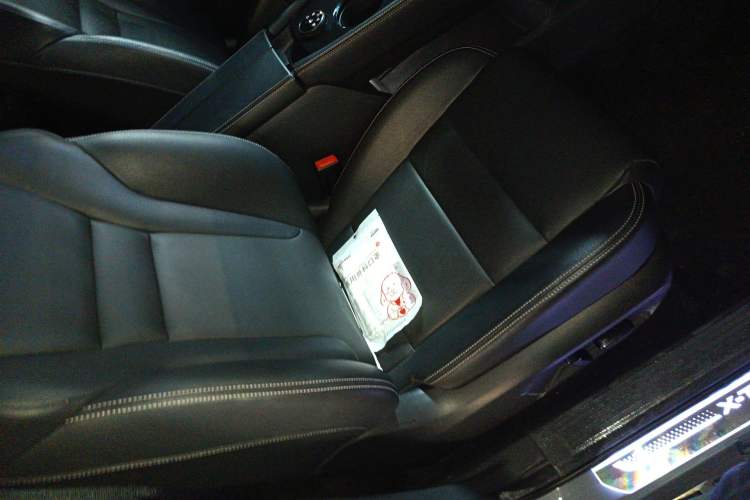 Used Nissan X-Trail 2021 VC-Turbo 300 CVT 4WD Ultimate Edition Right Front Seat