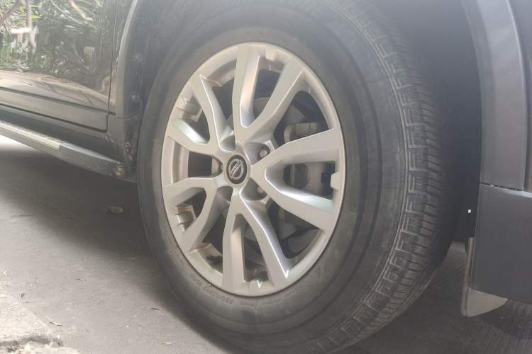 Used Nissan X-Trail 2021 2.0L CVT 2WD XL Premium SmartConnect Deluxe Edition Right Front Wheel Hub