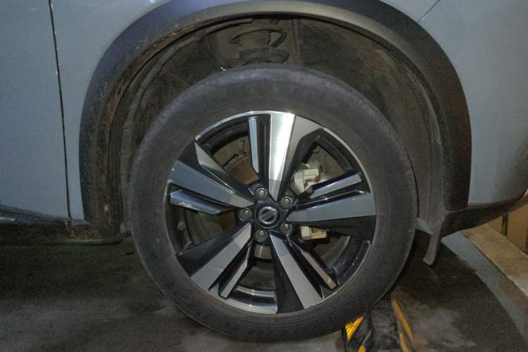 Used Nissan X-Trail 2021 VC-Turbo 300 CVT 4WD Ultimate Edition Right Front Wheel Hub