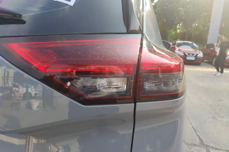 Used Nissan X-Trail 2021 VC-Turbo 300 CVT 4WD Ultimate Edition Right Rear Taillight