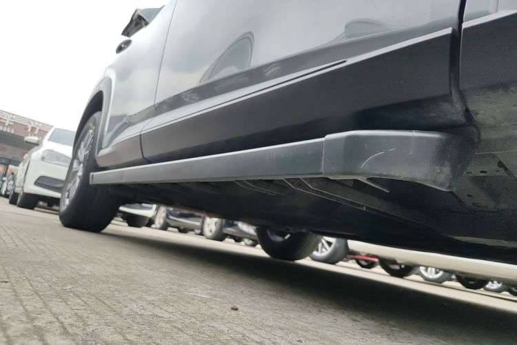 Used Nissan X-Trail 2021 VC-Turbo 300 CVT 2WD Luxury Edition Right Side Sill