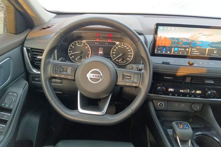 Used Nissan X-Trail 2021 VC-Turbo 300 CVT 2WD Luxury Edition Steering Wheel
