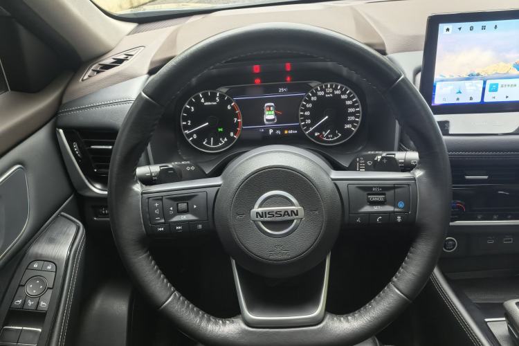 Used Nissan X-Trail 2021 VC-Turbo 300 CVT 2WD Luxury Edition Steering Wheel