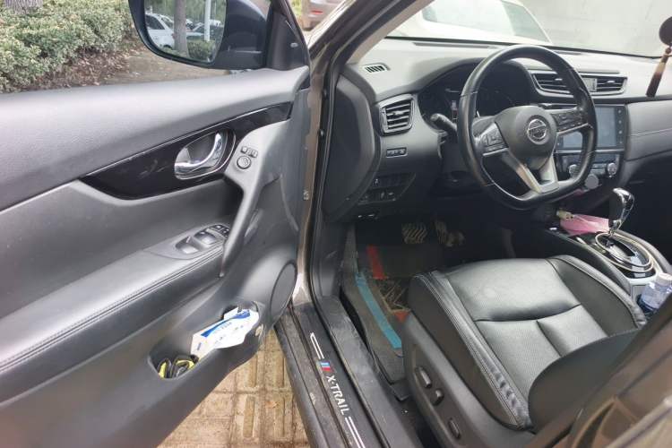 Used Nissan X-Trail 2021 2.0L CVT 2WD XL ITS SmartConnect Comfort Edition Driver Seat