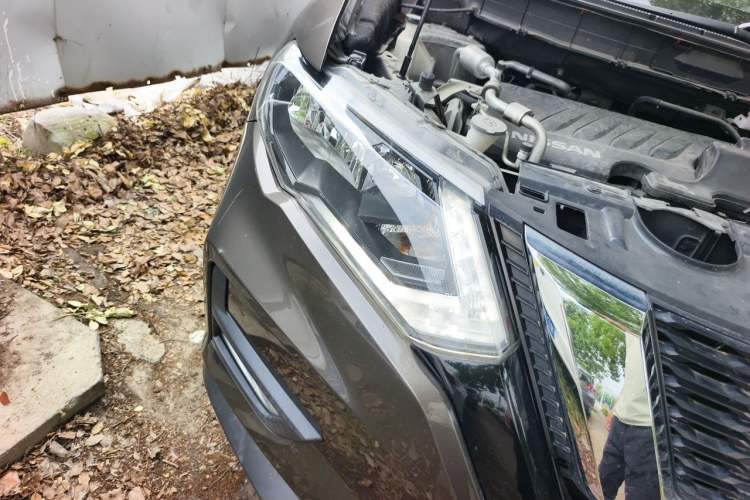 Used Nissan X-Trail 2021 2.0L CVT 2WD XL ITS SmartConnect Comfort Edition Right Front Headlight
