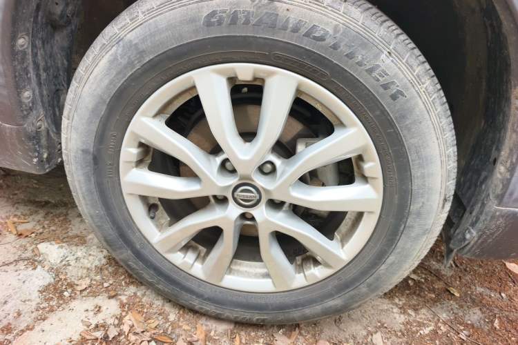 Used Nissan X-Trail 2021 2.0L CVT 2WD XL ITS SmartConnect Comfort Edition Right Front Wheel Hub