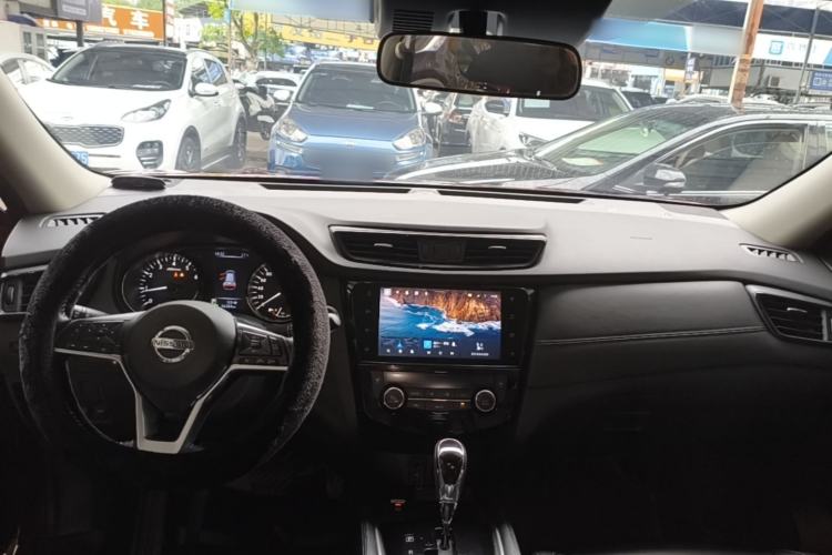 Used Nissan X-Trail 2021 2.0L CVT 2WD XL Premium Commemorative Edition Center Console