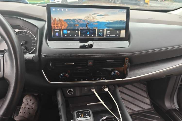 Used Nissan X-Trail 2021 VC-Turbo 300 CVT 4WD Luxury Edition Audio And AC Panel