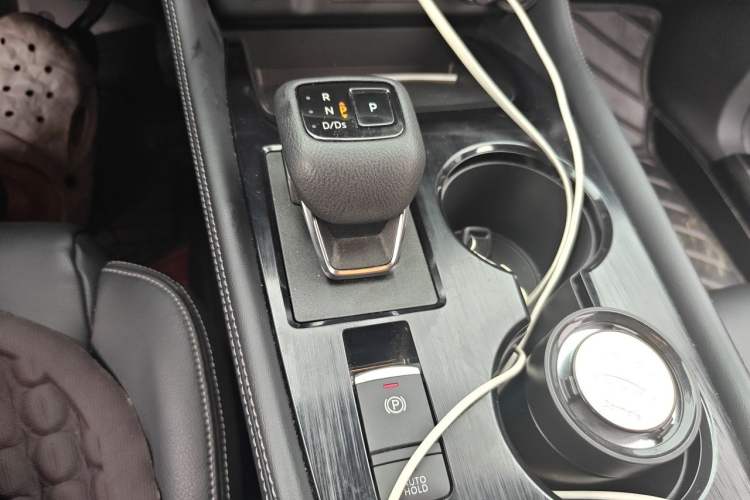 Used Nissan X-Trail 2021 VC-Turbo 300 CVT 4WD Luxury Edition Gear Lever