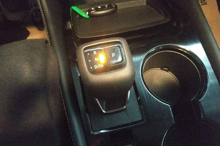 Used Nissan X-Trail 2021 VC-Turbo 300 CVT 2WD Luxury Edition Gear Lever