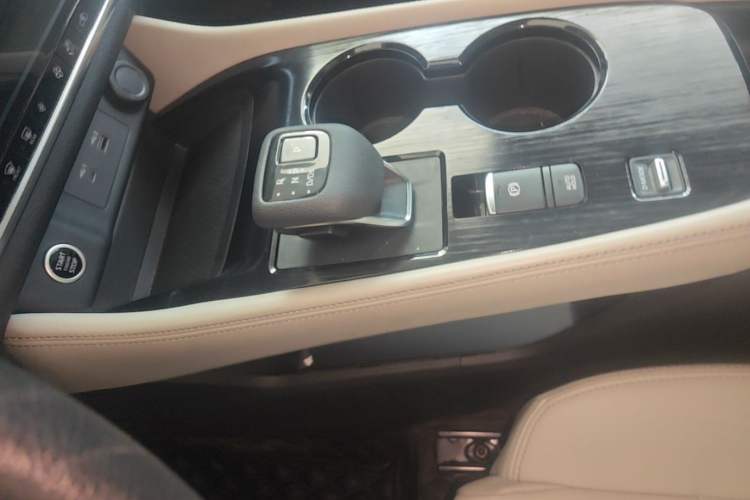 Used Nissan X-Trail 2021 VC-Turbo 300 CVT 2WD Luxury Edition Gear Lever