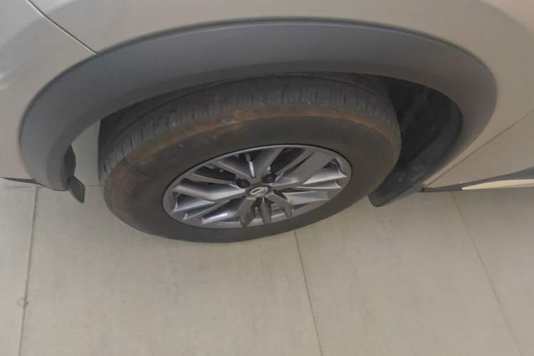 Used Nissan X-Trail 2021 VC-Turbo 300 CVT 2WD Luxury Edition Left Front Wheel Hub