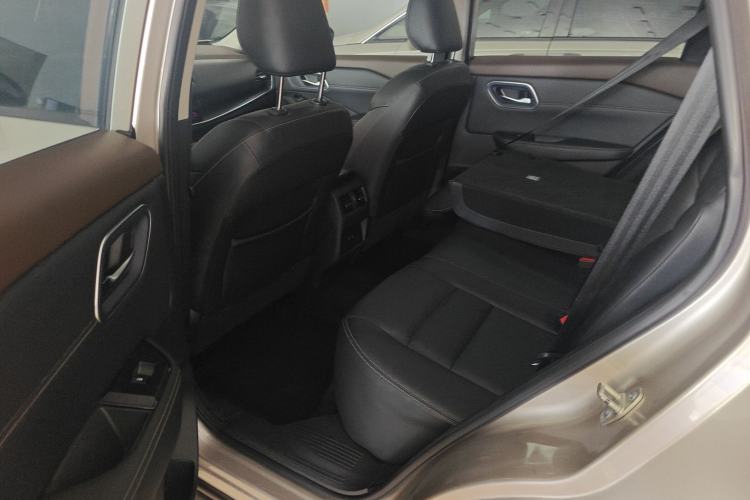 Used Nissan X-Trail 2021 VC-Turbo 300 CVT 4WD Luxury Edition Left Rear Seat