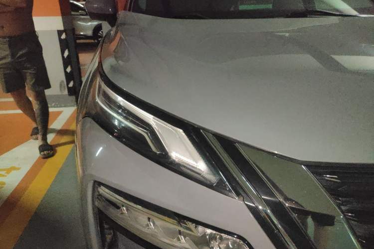 Used Nissan X-Trail 2021 VC-Turbo 300 CVT 4WD Luxury Edition Right Front Headlight
