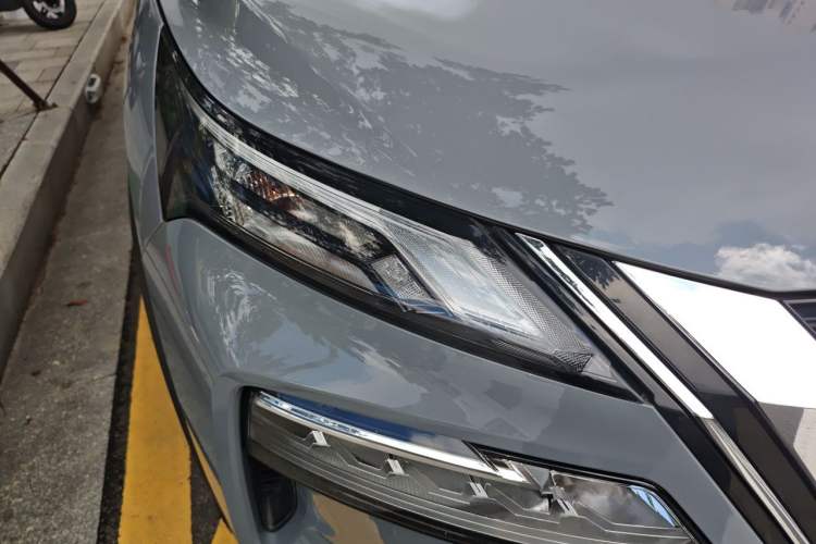Used Nissan X-Trail 2021 VC-Turbo 300 CVT 2WD Luxury Edition Right Front Headlight