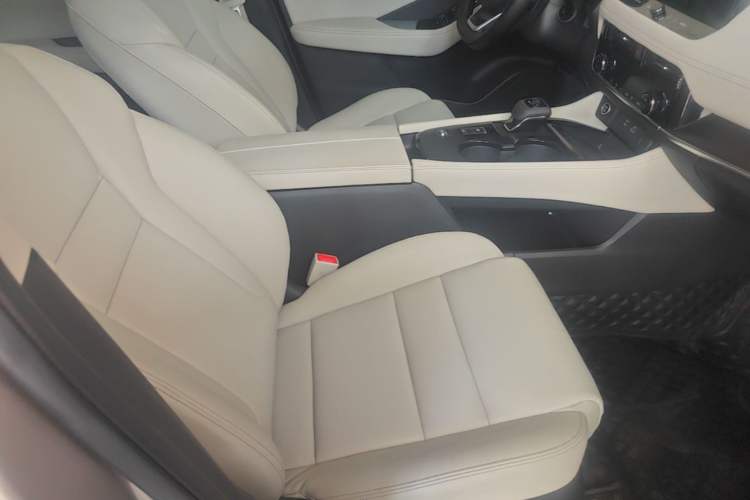 Used Nissan X-Trail 2021 VC-Turbo 300 CVT 2WD Luxury Edition Right Front Seat