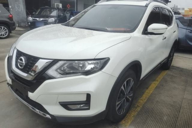 Używany Nissan X-Trail 2021 2.5L CVT 4WD XL SmartConnect Leading Edition