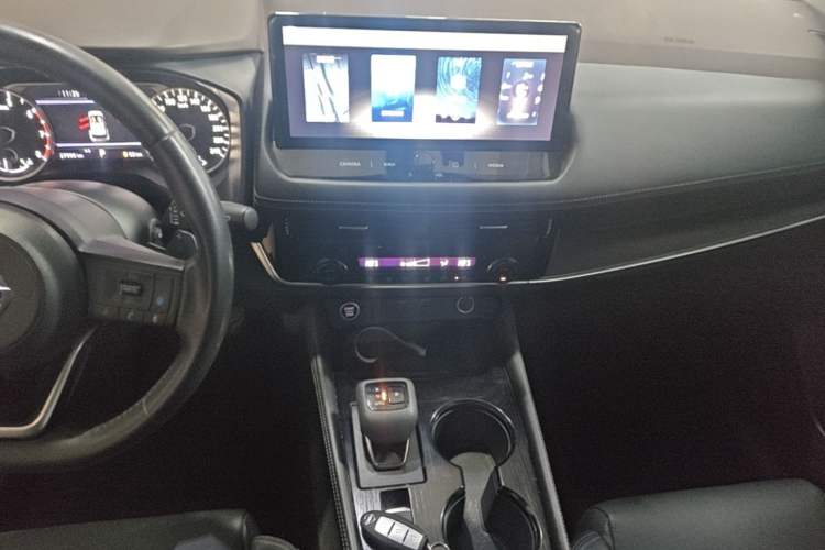 Used Nissan X-Trail 2021 VC-Turbo 300 CVT 2WD Luxury Edition Audio And AC Panel