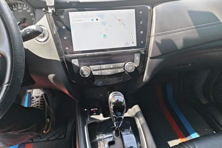 Used Nissan X-Trail 2021 2.0L CVT 2WD XL Premium Commemorative Edition Audio And AC Panel