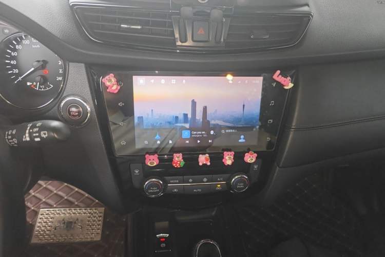Used Nissan X-Trail 2021 2.0L CVT 2WD XL ITS SmartConnect Comfort Edition Audio And AC Panel