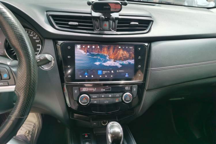Used Nissan X-Trail 2021 2.5L CVT 4WD XL ITS Luxury Commemorative Edition Audio And AC Panel