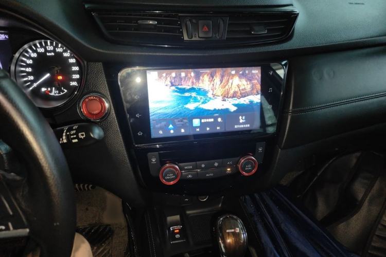 Used Nissan X-Trail 2021 2.0L CVT 2WD XL ITS SmartConnect Comfort Edition Audio And AC Panel