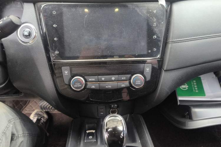 Used Nissan X-Trail 2021 2.0L CVT 2WD XL Premium Commemorative Edition Audio And AC Panel