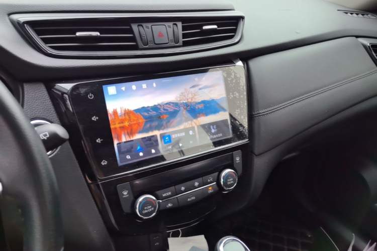 Used Nissan X-Trail 2021 2.0L CVT 2WD XL Premium Commemorative Edition Audio And AC Panel