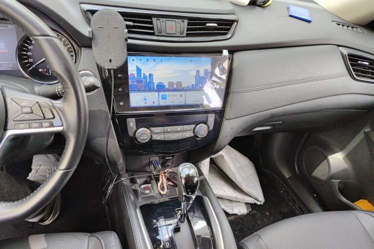 Used Nissan X-Trail 2021 2.0L CVT 2WD XL ITS Comfort Commemorative Edition Audio And AC Panel