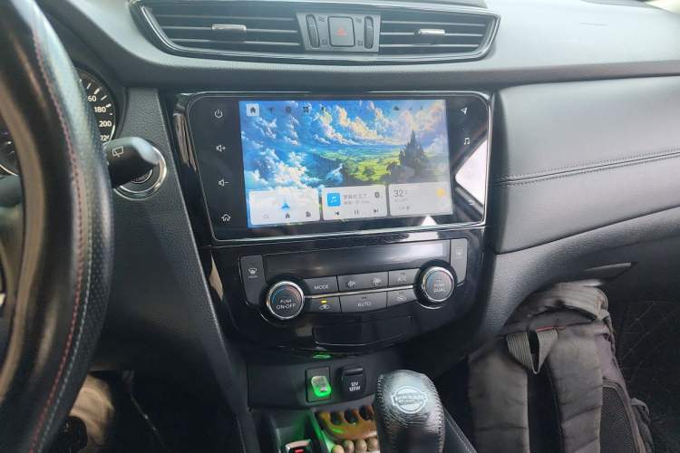 Used Nissan X-Trail 2021 2.0L CVT 2WD XL ITS SmartConnect Comfort Edition Audio And AC Panel