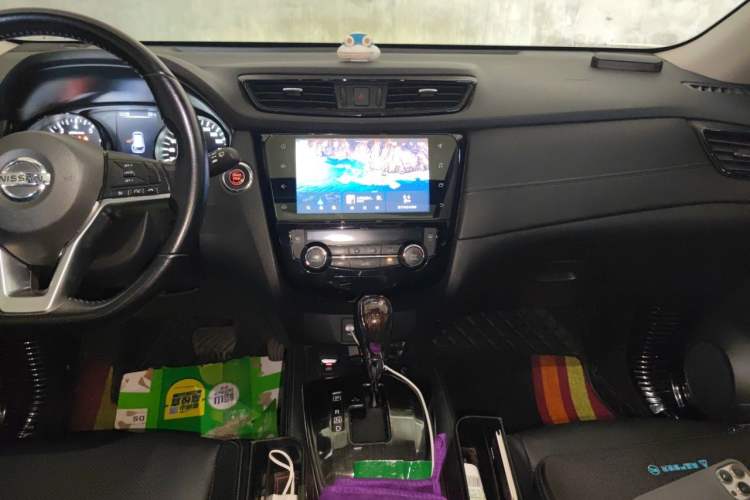 Used Nissan X-Trail 2021 2.0L CVT 2WD XL Premium SmartConnect Deluxe Edition Audio And AC Panel