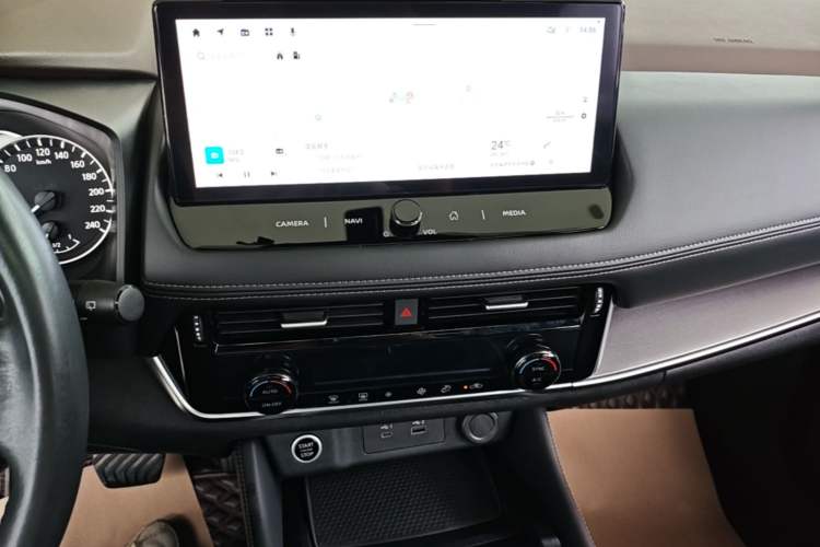 Used Nissan X-Trail 2021 VC-Turbo 300 CVT 2WD Luxury Edition Audio And AC Panel