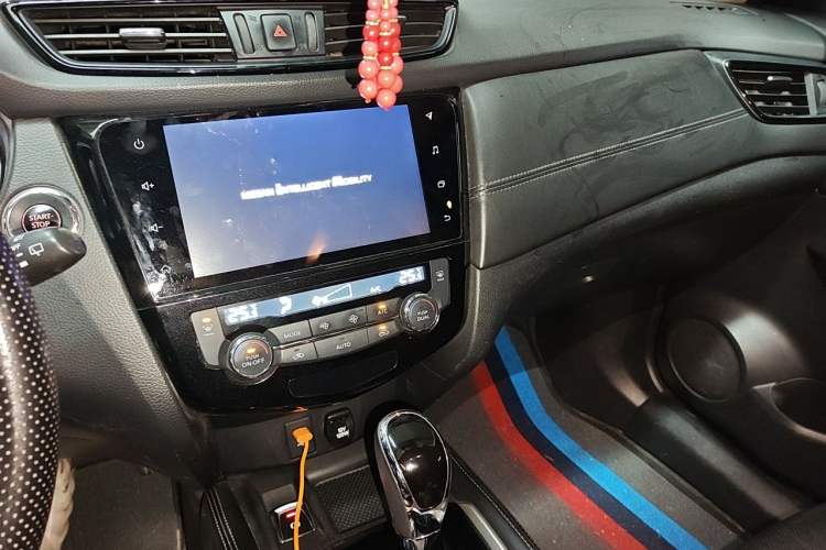 Used Nissan X-Trail 2021 2.0L CVT 2WD XL Premium Commemorative Edition Audio And AC Panel