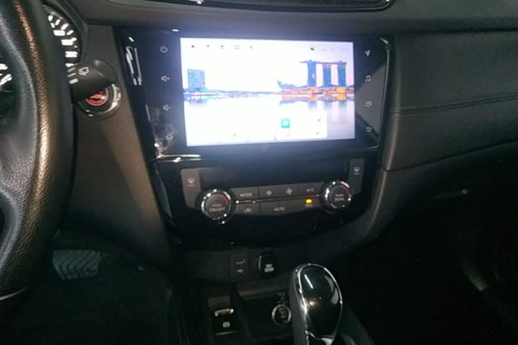 Used Nissan X-Trail 2021 2.0L CVT 2WD XL Premium Commemorative Edition Audio And AC Panel
