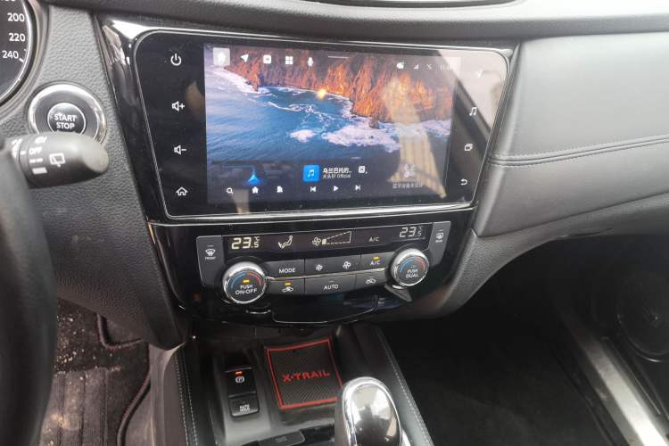 Used Nissan X-Trail 2021 2.5L CVT 4WD XL ITS Luxury Commemorative Edition Audio And AC Panel