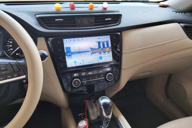 Used Nissan X-Trail 2021 2.0L CVT 2WD XL ITS Comfort Commemorative Edition Audio And AC Panel