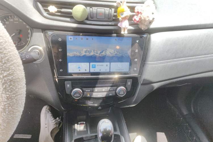 Used Nissan X-Trail 2021 2.0L CVT 2WD XL ITS Comfort Commemorative Edition Audio And AC Panel
